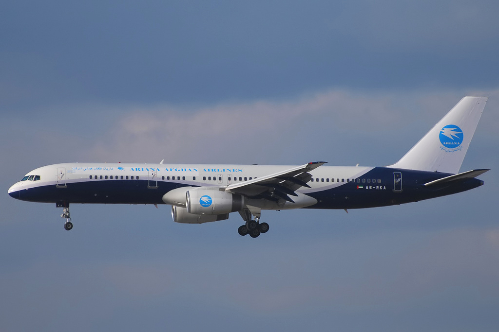 757 in FRA W7d72upm